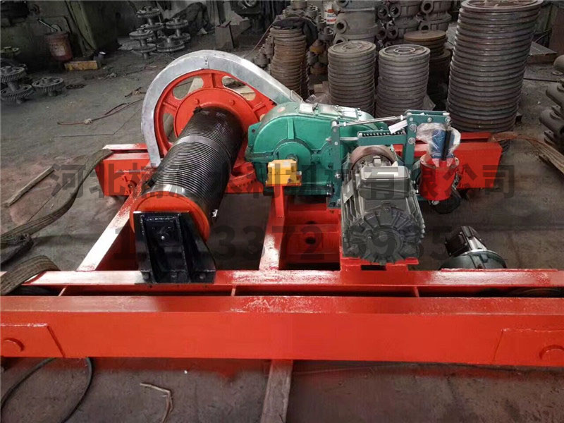 QPT型移動臺車式卷揚(yáng)啟閉機(jī)